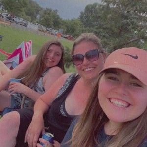 Meet your Posher, Kellie